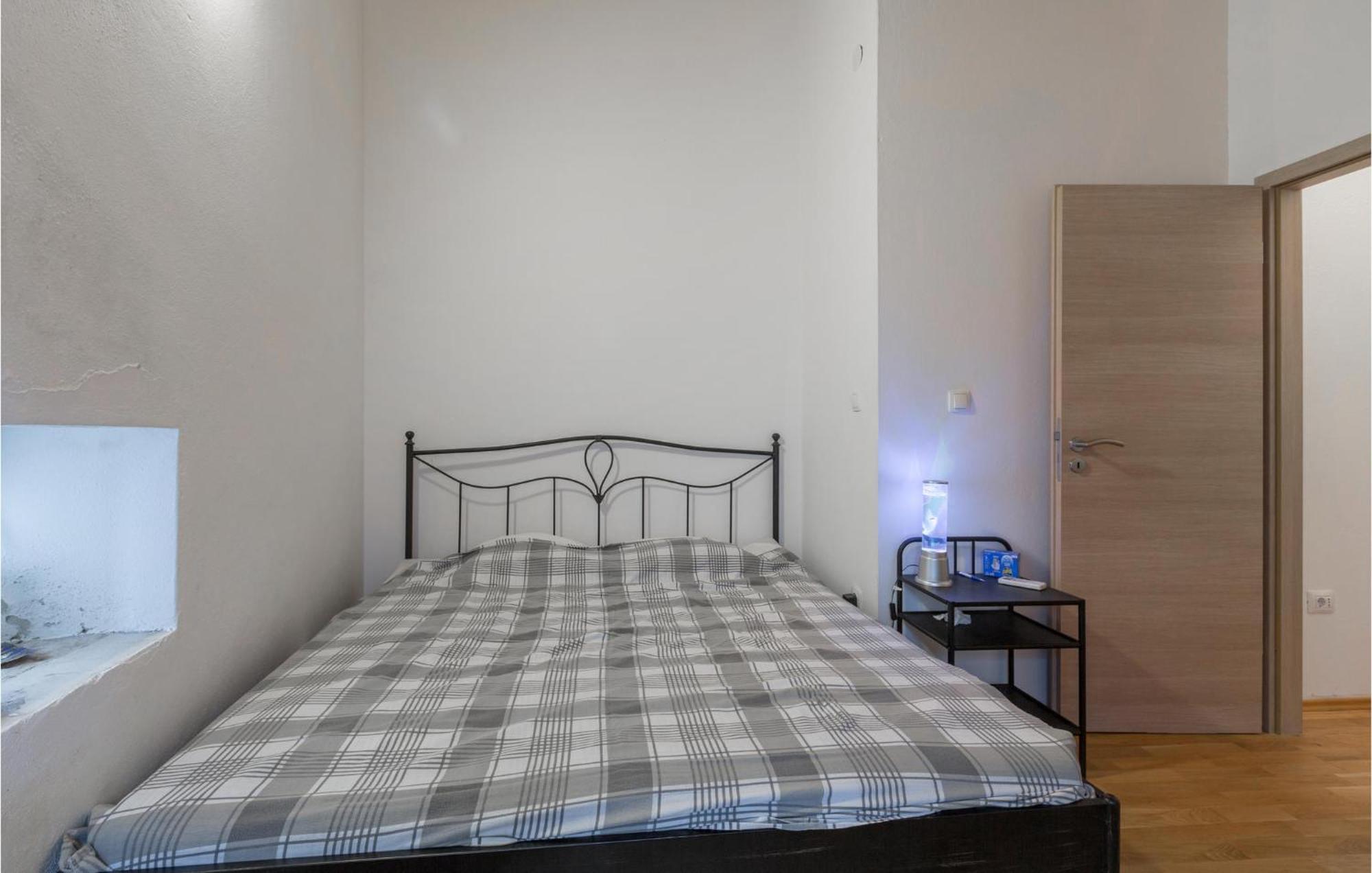 2 Bedroom Stunning Home In ベール エクステリア 写真