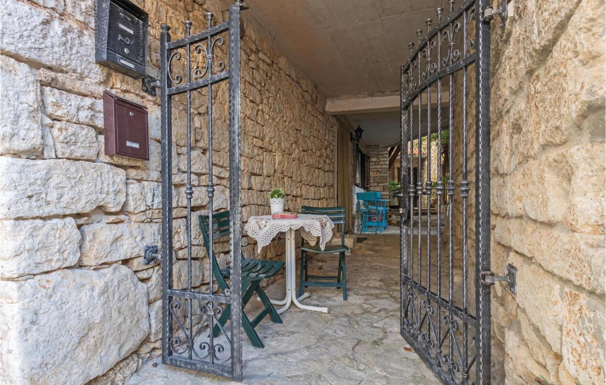 2 Bedroom Stunning Home In ベール エクステリア 写真